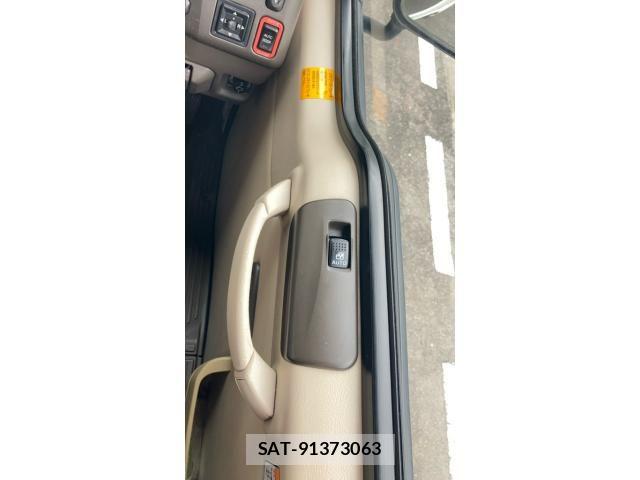 Mitsubishi ROSA 2006-11 8368508-18
