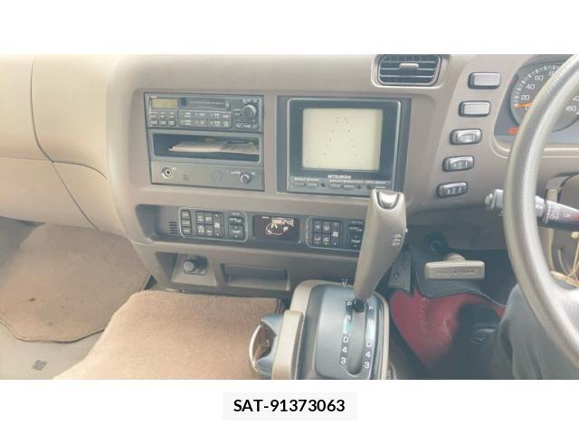 Mitsubishi ROSA 2006-11 8368508-22