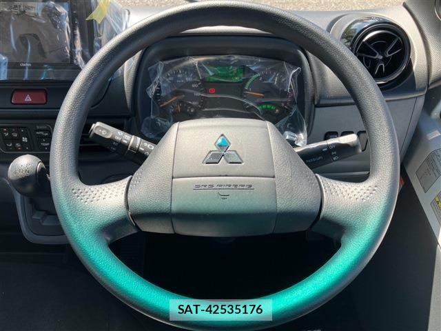 Mitsubishi ROSA 2026-08 8372150-11