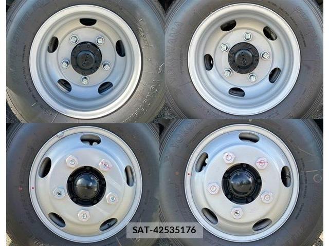 Mitsubishi ROSA 2026-08 8372150-28