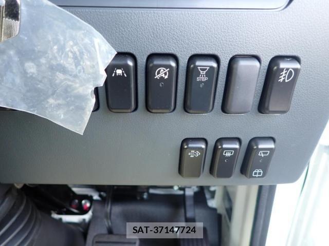 Mitsubishi ROSA 2026-05 8458351-24
