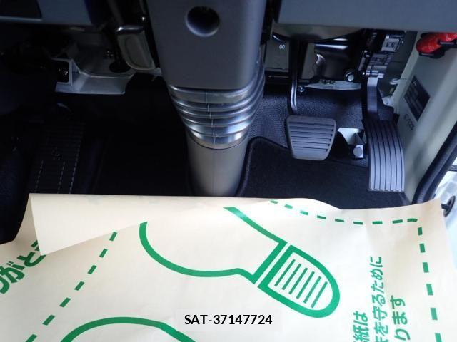 Mitsubishi ROSA 2026-05 8458351-25