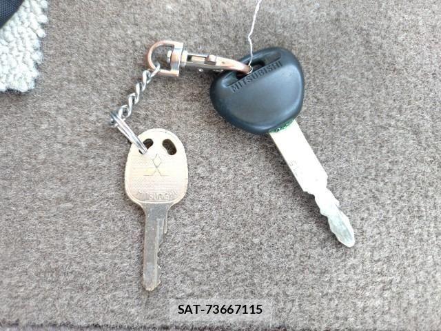 Mitsubishi ROSA 2004-01 8563456-4