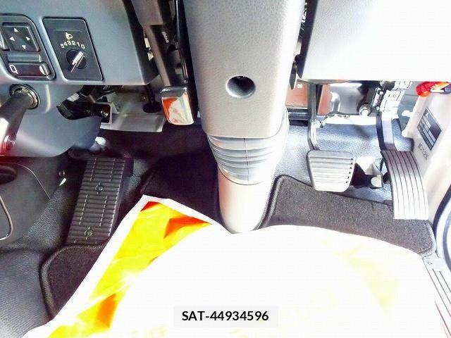 Mitsubishi ROSA 2026-01 8661372-18