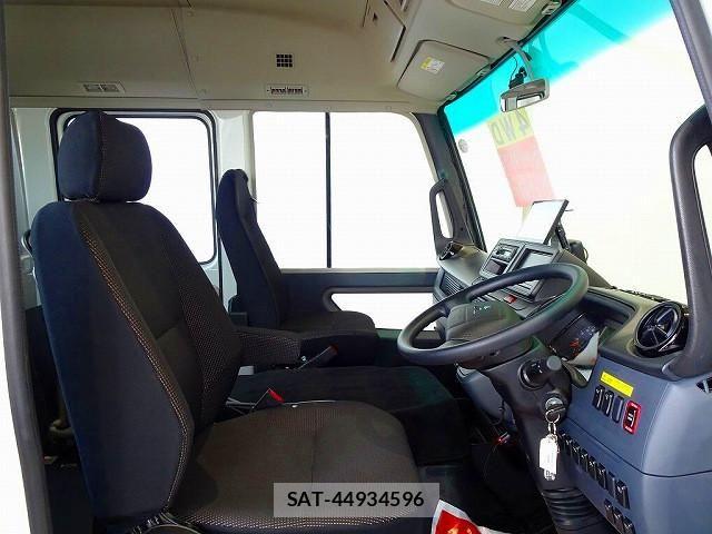 Mitsubishi ROSA 2026-01 8661372-5