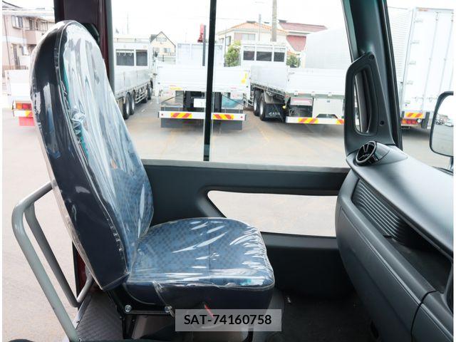 Mitsubishi ROSA 2023-05 8745649-22