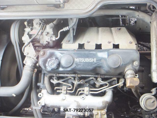 Mitsubishi ROSA 1994-11 8831407-16