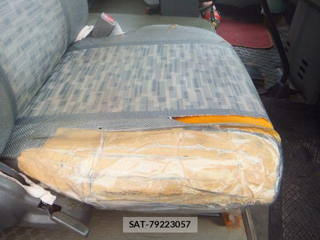 Mitsubishi ROSA 1994-11 8831407-18