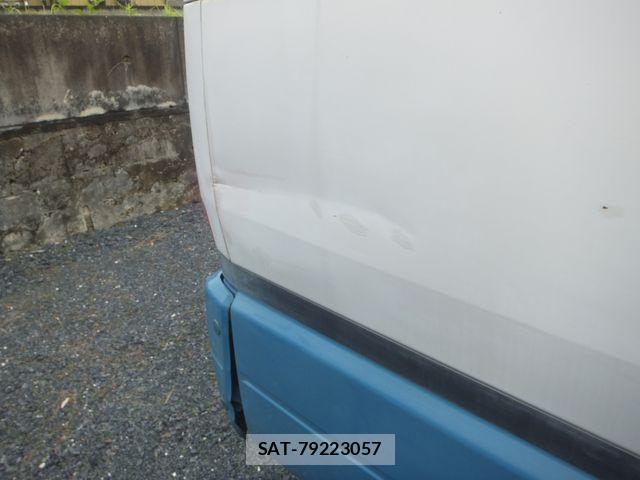 Mitsubishi ROSA 1994-11 8831407-7