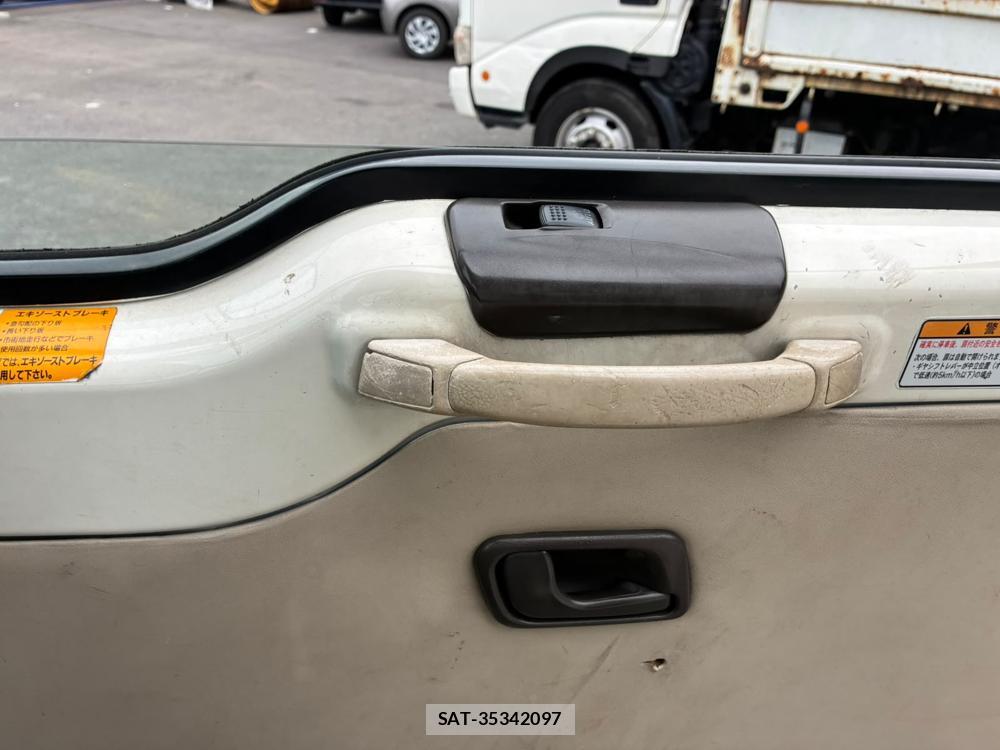 Mitsubishi ROSA 2008-05 8883197-20