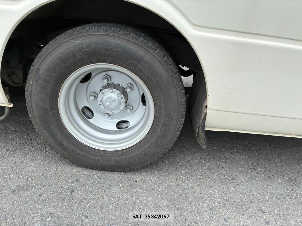 Mitsubishi ROSA 2008-05 8883197-29