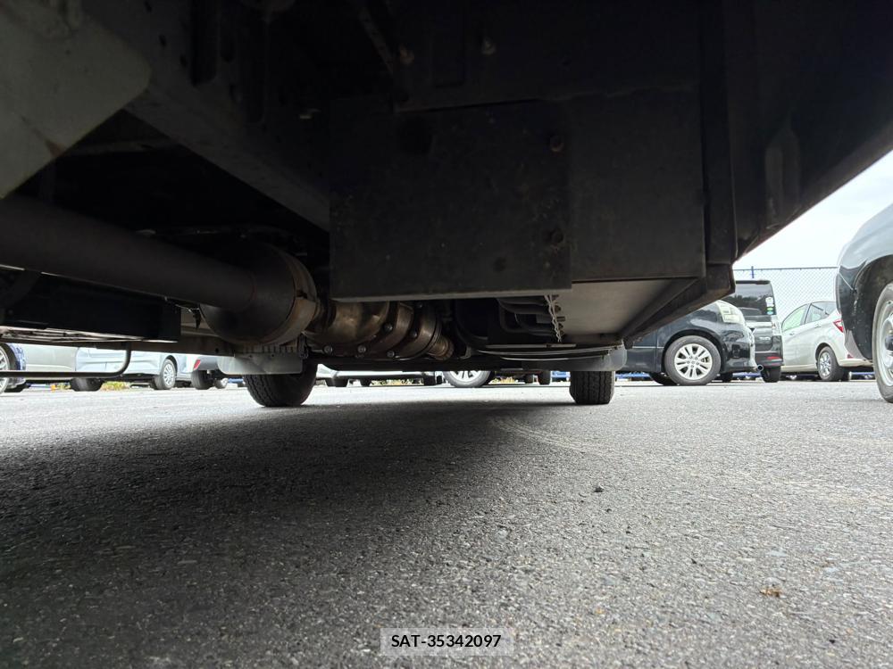 Mitsubishi ROSA 2008-05 8883197-34