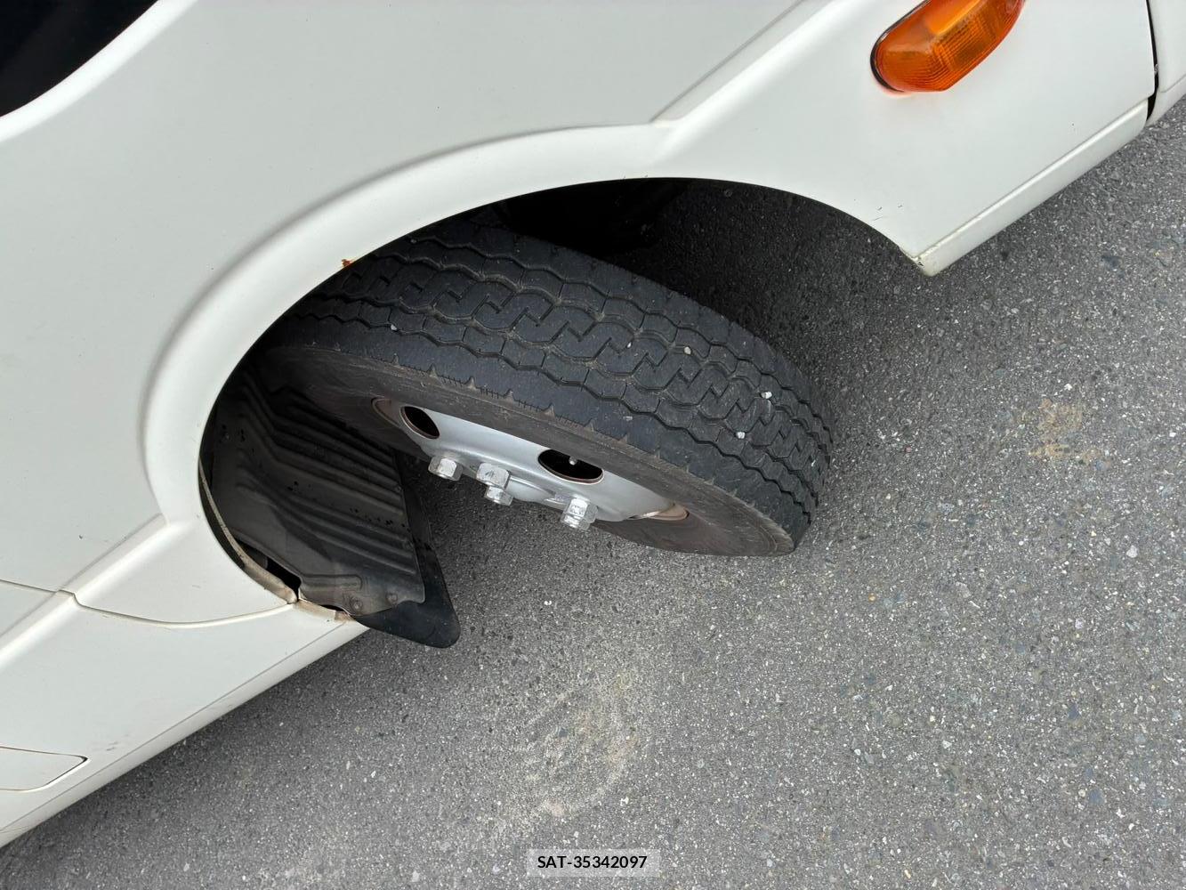 Mitsubishi ROSA 2008-05 8883197-37