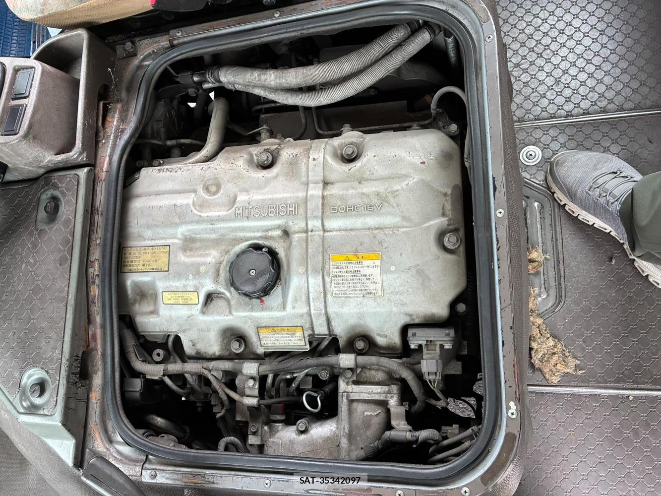 Mitsubishi ROSA 2008-05 8883197-38
