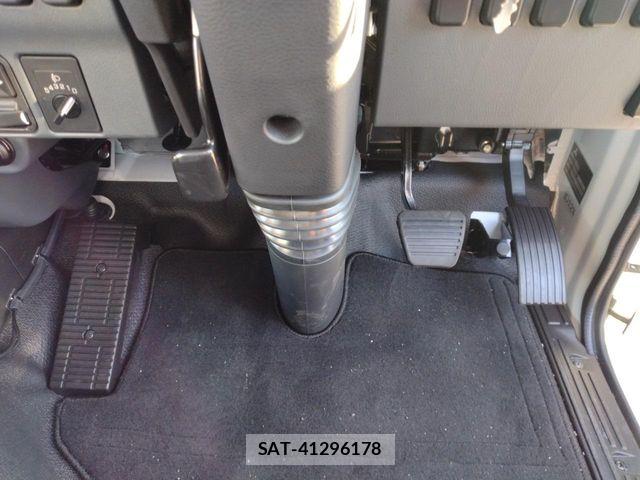 Mitsubishi ROSA 2026-02 8246577-8