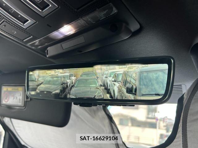 ROVER DEFENDER 2024-07 1169688-9