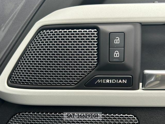 ROVER DEFENDER 2024-07 1169688-14