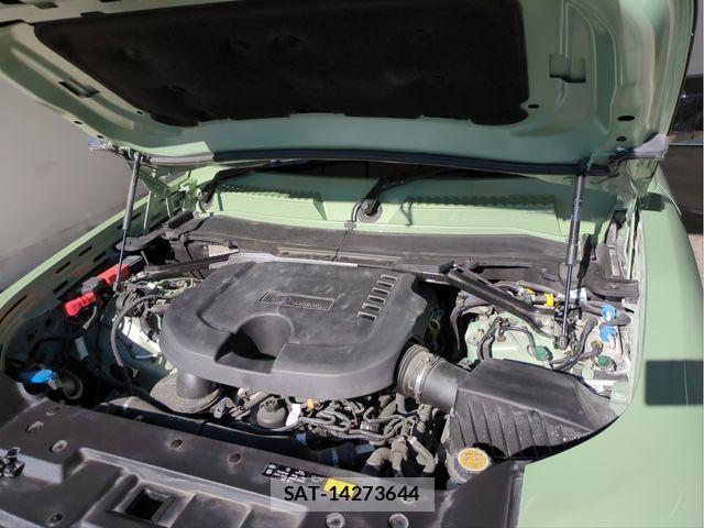 ROVER DEFENDER 2023-06 1627326-24