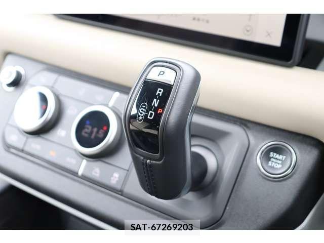 ROVER DEFENDER 2023-04 1828566-16