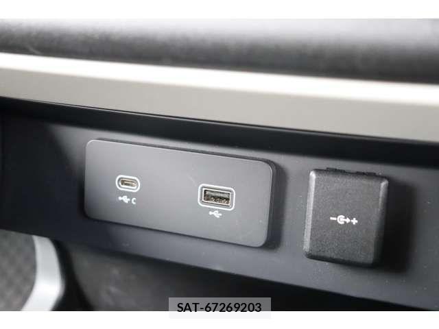 ROVER DEFENDER 2023-04 1828566-17