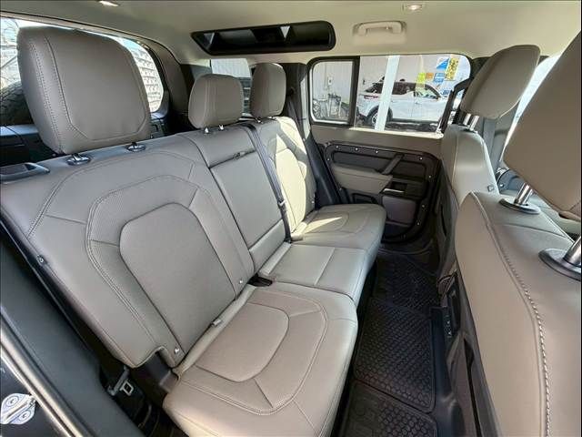 ROVER DEFENDER 2024-07 3682345-5