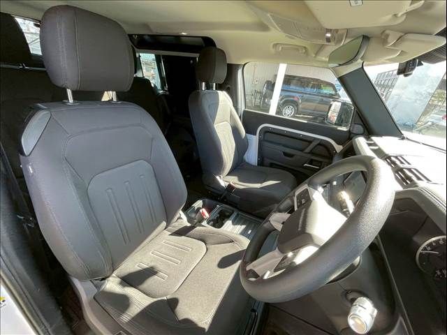 ROVER DEFENDER 2021-04 3682354-5