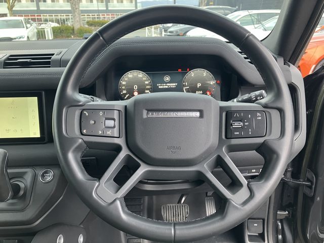 ROVER DEFENDER 2023-03 3682338-11