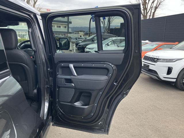 ROVER DEFENDER 2023-03 3682338-7