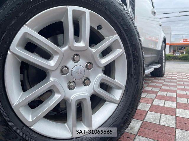 ROVER DEFENDER 2021-03 4372720-13