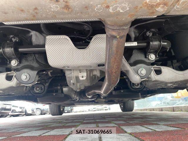ROVER DEFENDER 2021-03 4372720-18