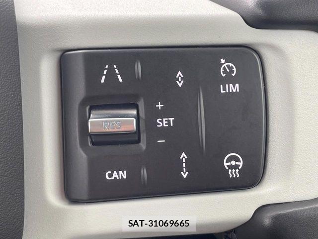 ROVER DEFENDER 2021-03 4372720-3