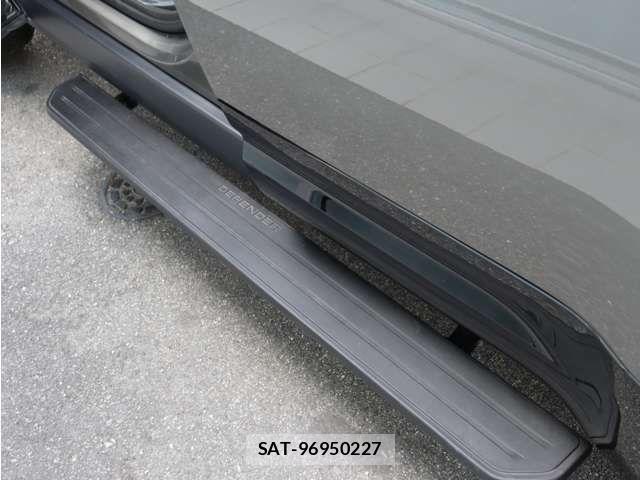 ROVER DEFENDER 2025-09 4981442-9