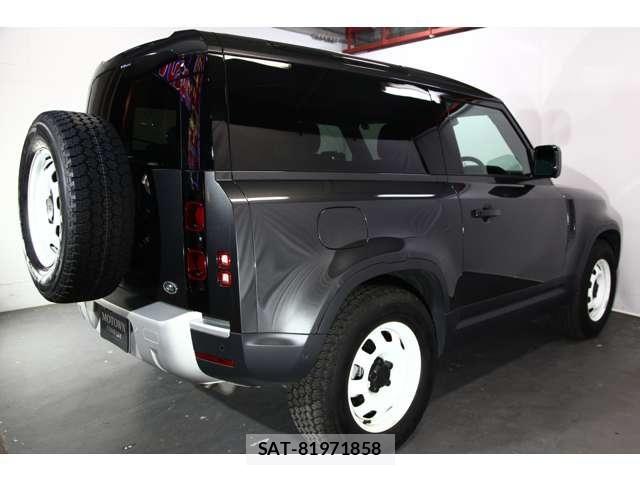 ROVER DEFENDER 2023-03 4981479-10