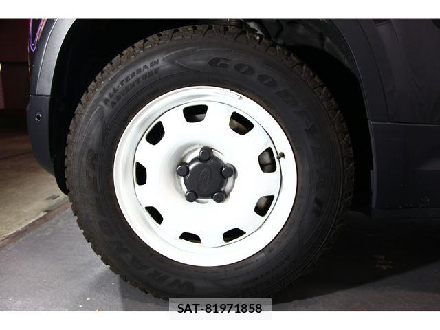 ROVER DEFENDER 2023-03 4981479-15