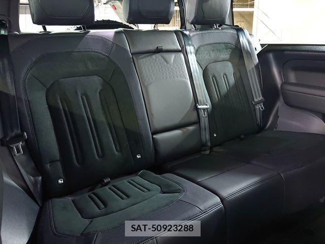 ROVER DEFENDER 2024-05 4981418-13