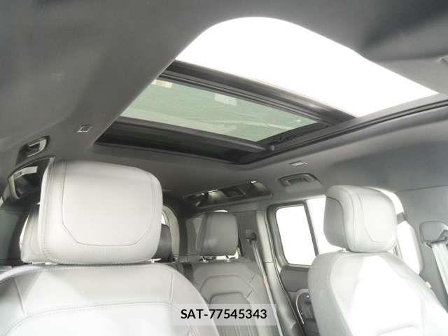 ROVER DEFENDER 2023-04 5877678-7