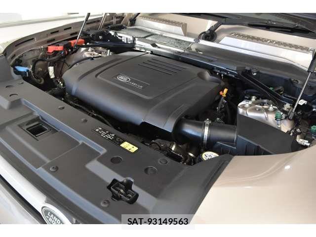 ROVER DEFENDER 2023-10 5877725-9