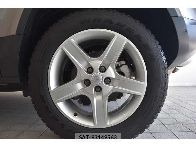 ROVER DEFENDER 2023-10 5877725-16