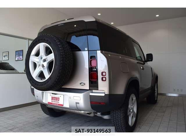 ROVER DEFENDER 2023-10 5877725-8