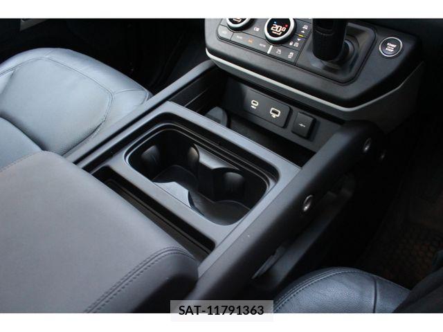 ROVER DEFENDER 2023-11 5877667-19