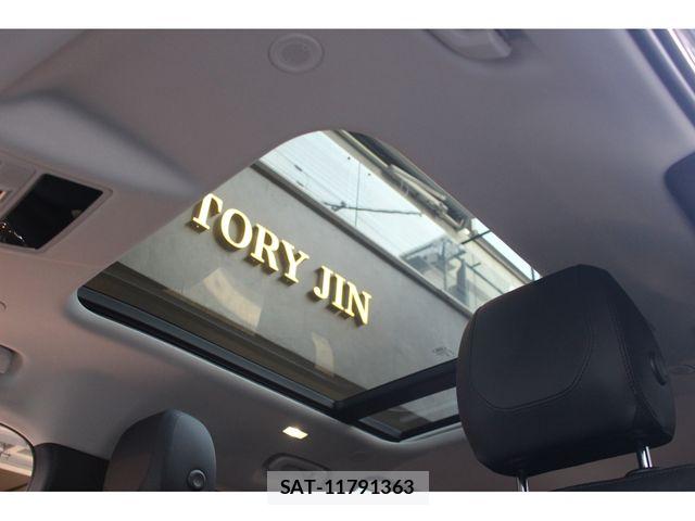 ROVER DEFENDER 2023-11 5877667-21