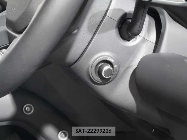 ROVER DEFENDER 2024-03 5877682-18