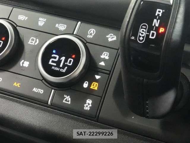 ROVER DEFENDER 2024-03 5877682-3