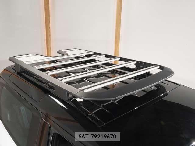 ROVER DEFENDER 2023-03 5877728-2