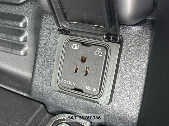 ROVER DEFENDER 2023-07 5877696-14