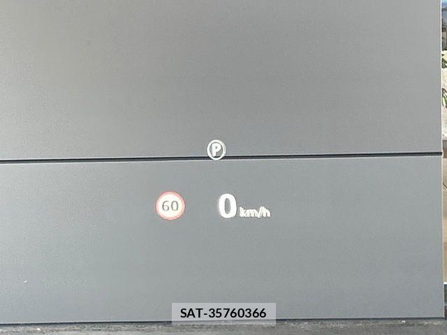 ROVER DEFENDER 2023-07 5877696-6