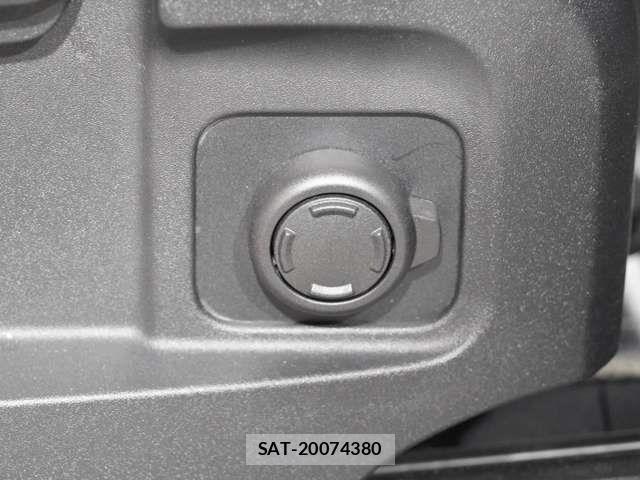 ROVER DEFENDER 2023-03 5877719-10