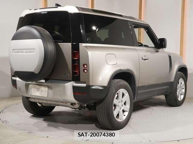 ROVER DEFENDER 2023-03 5877719-4