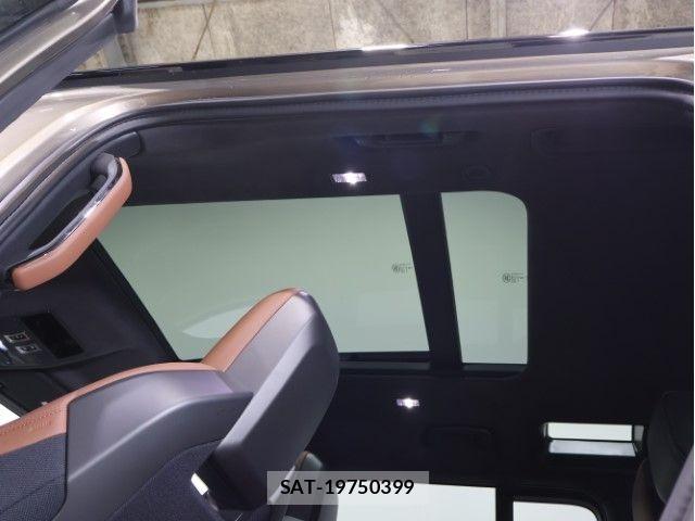 ROVER DEFENDER 2025-05 5877665-9