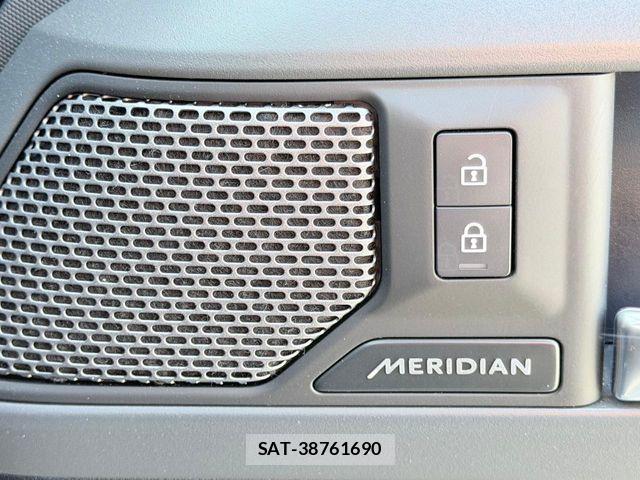 ROVER DEFENDER 2023-03 6017638-10